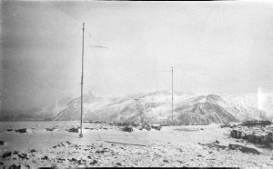 P055: The Wireless Station at Macquarie Island in winte...