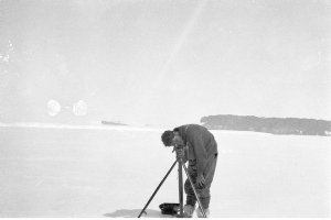 Q644: Madigan fixing position of floe ice off the Horn ...