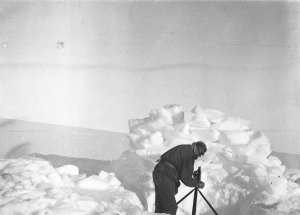 Q003: Webb observing with dip circle on the inland ice ...
