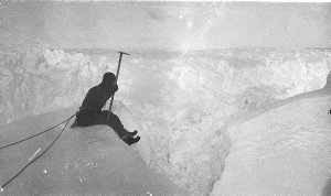 P084: The bergschrund, Lower Denman Glacier / Andrew D....