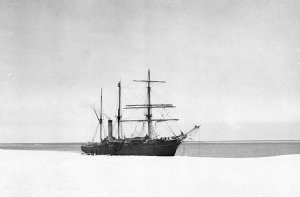 P151: S.Y) Aurora alongside the floe ice at the Western...
