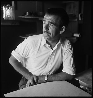 File 06: Portrait of Bill Dobell, ca 1940 / photographe...