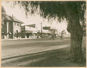 File 32: Walkabout magazine : New South Wales published...