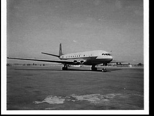 RAF De Havilland Comet II jetliner at Richmond Air Forc...
