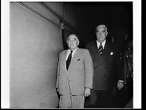 Prime Minister R.G. Menzies arrives to speak at a wool ...