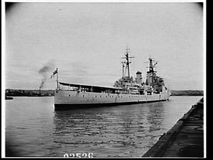 Visiting British cruiser HMS Newcastle arrives at Garde...