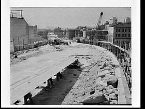 Building the Cahill Expressway