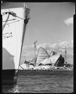 File 049: Sydney Opera House, from Circular Quay with s...