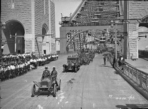 Veteran and vintage car, Sydney Harbour Bridge Celebrat...