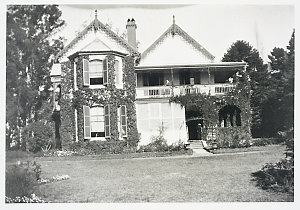 [Photograph of Lorne (residence), Gordon Street, Lindfi...