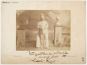 Louis Arens as Lohengrin, 1900-1901 / T. Humphrey & Co....