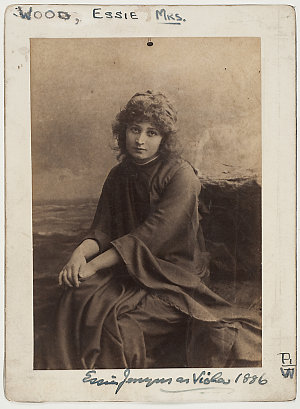 Essie Jenyns as Viola in Twelfth night, 1886 / photogra...