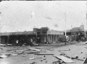 Cyclone damage to hotel, corner of Wallendoon and Thomp...