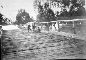 Powell Street Bridge during 1931 flood - Jerilderie, NS...