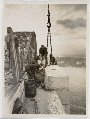 Volume 02: Sydney Harbour Bridge, tying back the arch, ...