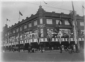 Building decorated for World War I appeal - Sydney, NSW