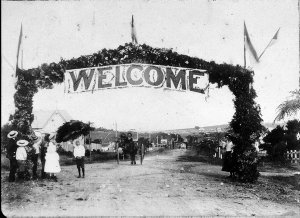 Welcome sign for Governor Rawson's visit - Port Macquar...