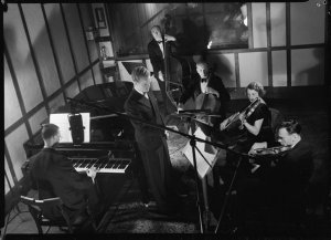 File 25: ABC - recording session, 1930s / photographed ...