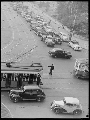 File 57: Sydney, traffic in streets, Elizabeth St, [193...