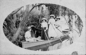 Women punting in the Richmond River - Coraki, NSW