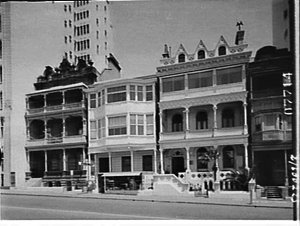 Historic terrace houses, 127-133 Macquarie Street, Sydn...