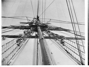 Chilean Navy barquentine Esmeralda sails out of Sydney ...