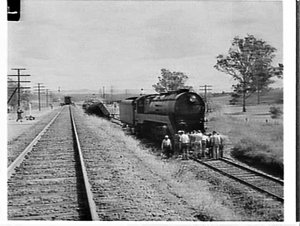 Rail accident and derailment of Melbourne Express (engi...