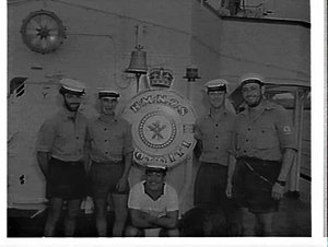 HMNZS Rotoiti (frigate) sets sail from Garden Island, S...