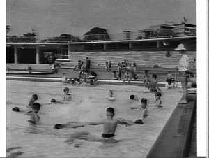 NSW Dept. of Education swimming classes, Victoria Park ...