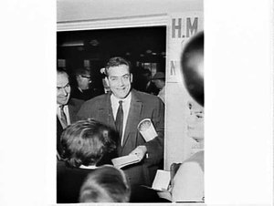 Arrival of television star Raymond Burr who played Perr...