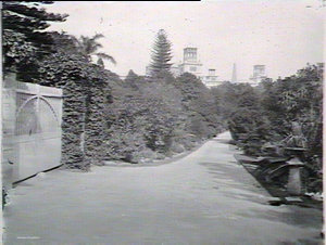 Gates, Botanic Gardens