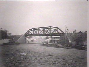 Railway bridge, Moss Vale, southern line