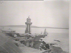 Hornby Lighthouse, entrance to Sydney Heads