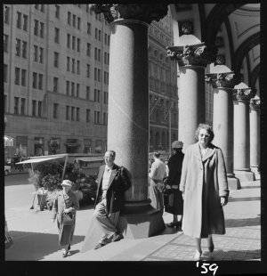 File 02: People in streets, 1959-1960 / photographed by...
