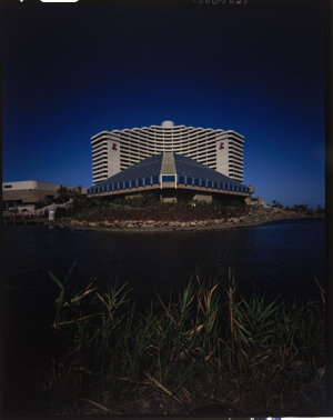 File 10: Colour trannies, Casino Gold Coast, [1986] / p...