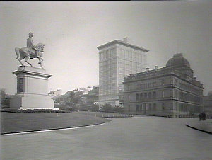Equestrian Statue of the King, Astor Flats & Chief Secr...