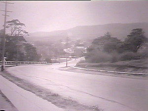 Main Rd 185 from Thirroul overbridge looking towards Bu...