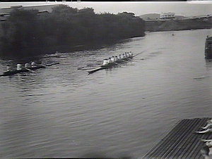 Lismore - rowing on the Richmond River
