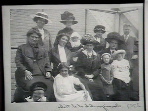Immigrants to NSW, widow domestics with their children