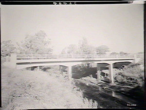 Main road 359, Boree Creek bridge downstream