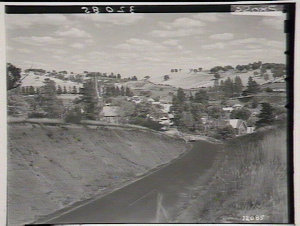 Carcoar from eastern approach, on State Highway 6