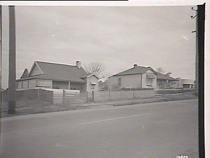 Blacktown District, houses seen from the road