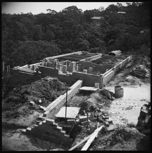 File 05: [Progress at Castlecrag], 3 February 1952 / ph...