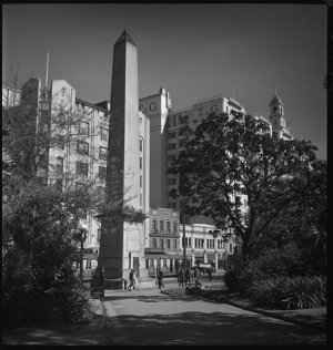 File 49: Obelisk, Elizabeth St to T&G Bldg [Building, 1...