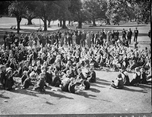 Orphanage outing to Gracie Fields' picture (taken for B...