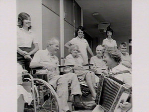 Mrs Bright, musical therapist, at Lidcombe Hospital