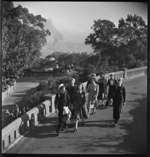 File 76: Taronga Zoo, [1930s-1940s] / photographed by M...