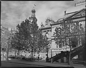 File 16: Town Hall, Sydney, May '68 / photographed by M...