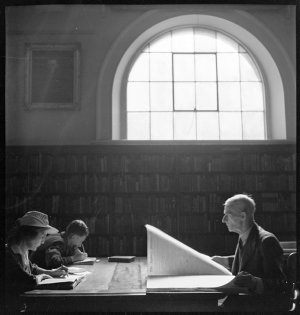File 31: Reading Room, Mitchell Library, 1930s / photog...