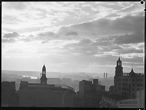 File 09: Sydney, sunset looking west, 1940s / photograp...